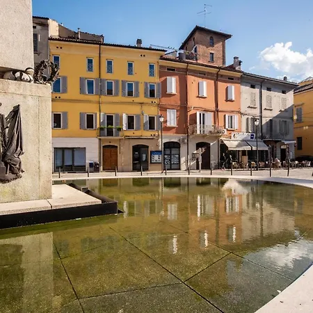 Reggio Center Lovely