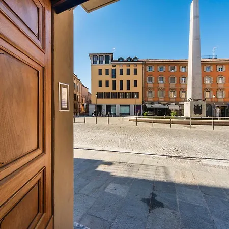 Reggio Center Lovely Guest house *