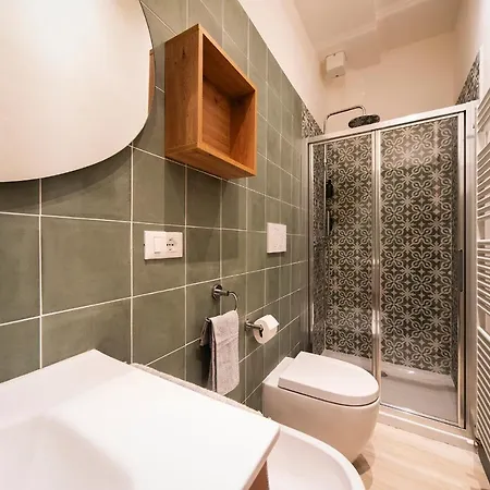 Reggio Center Lovely Guest house *